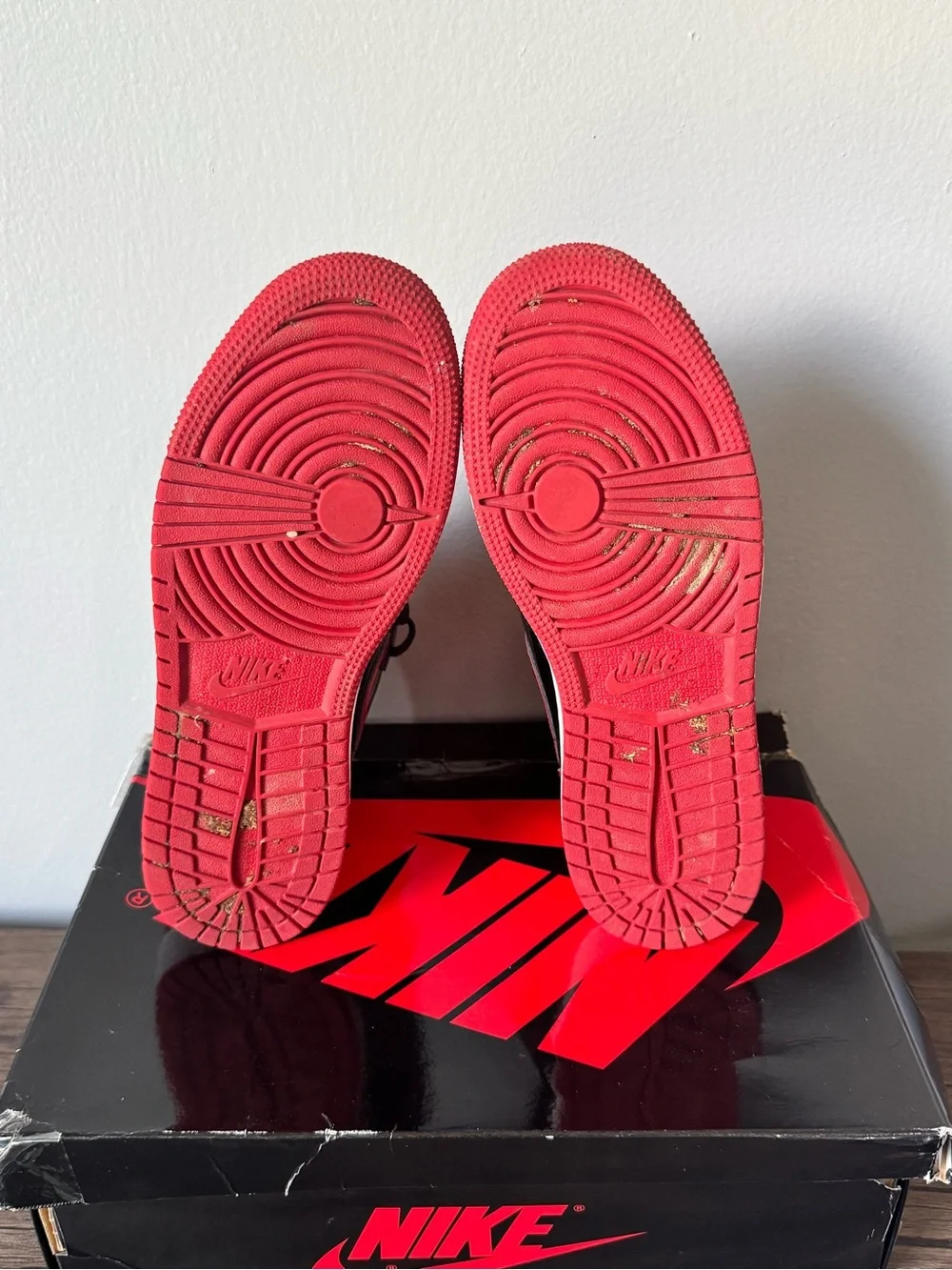 Nike Jordan 1s Red Toe with Box High-Top Sneakers - Black & Red